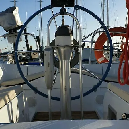 Alojamiento En Velero Isabella Ayamonte